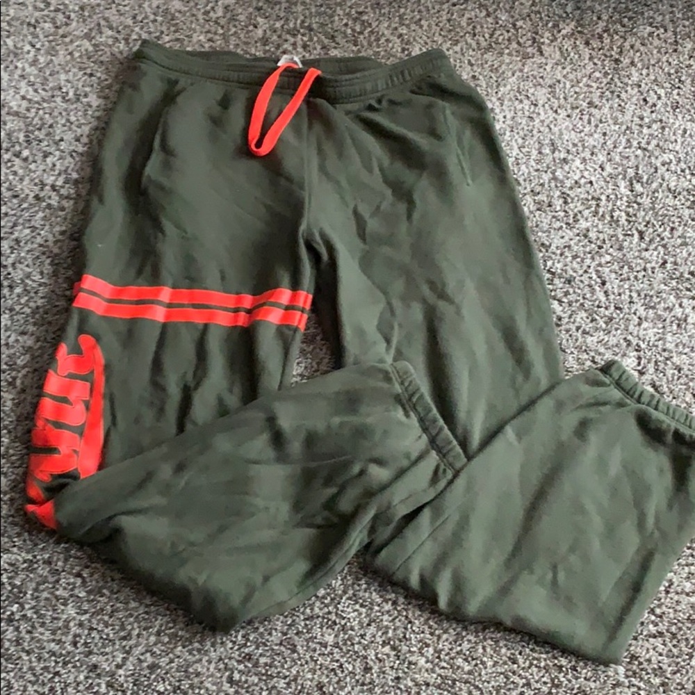 Victoria’s Secret Pink sweatpant joggers